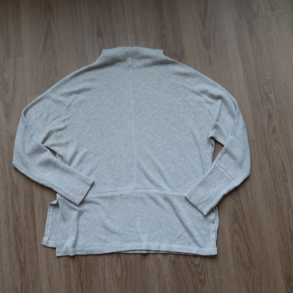 Anthropologie Eri +Ali Sweater Holdrege Heathered Grey Ribbed Knit Size Medium - Picture 3 of 7